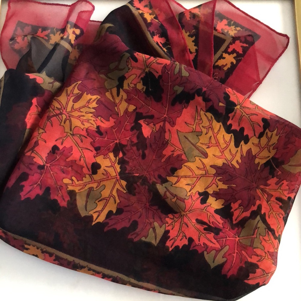 VTG Jocelyne Wauge Scarf, Northwest Native American. Canada Foliage Autumn